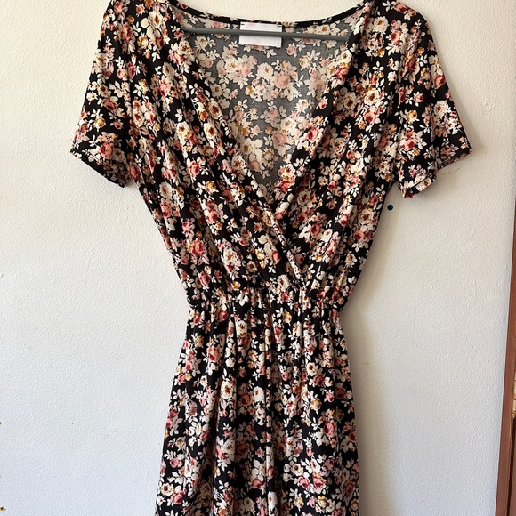 Romper with Roses - Picture 2 of 5